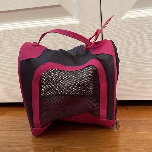 American Girl Pet Carrier - Picture 2 of 5